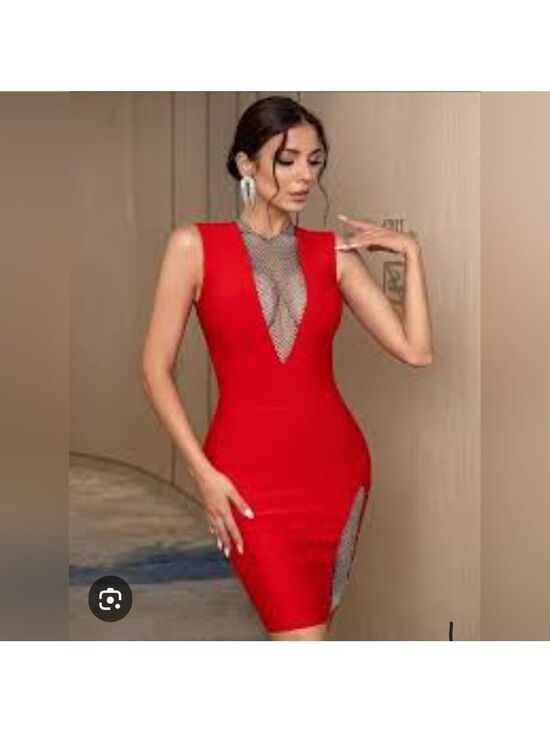 Bella Barnett Dresses & Skirts - New Beautiful Bella Barnett Dress, red color,‎ size Large, bodycon.